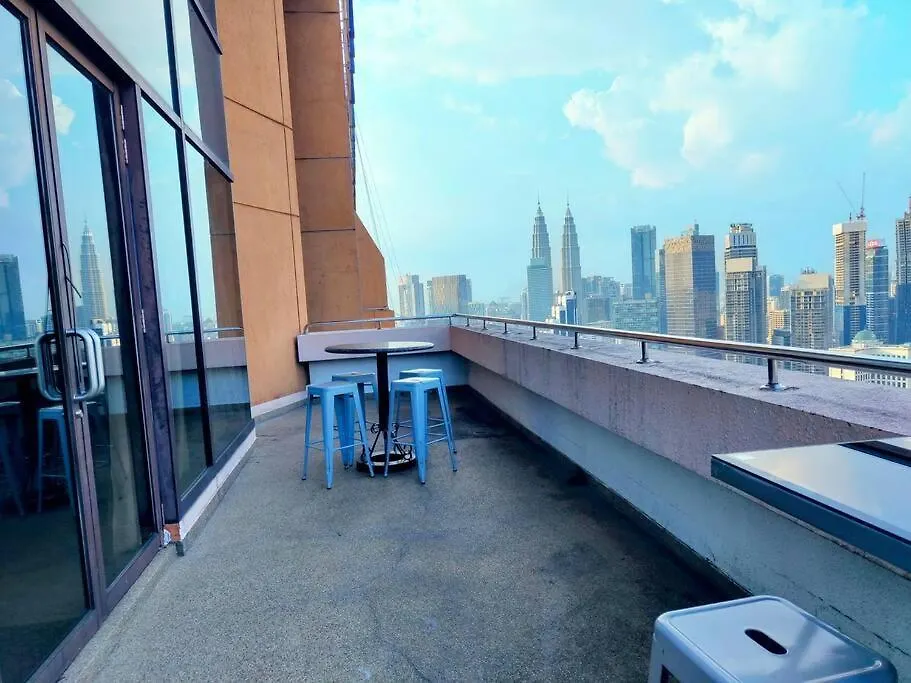아파트 Duplex Penthouse-Lower Floor At Times Square 쿠알라룸푸르