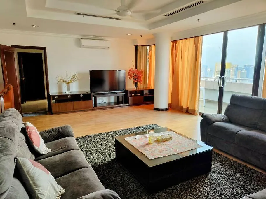 아파트 Duplex Penthouse-Lower Floor At Times Square 쿠알라룸푸르